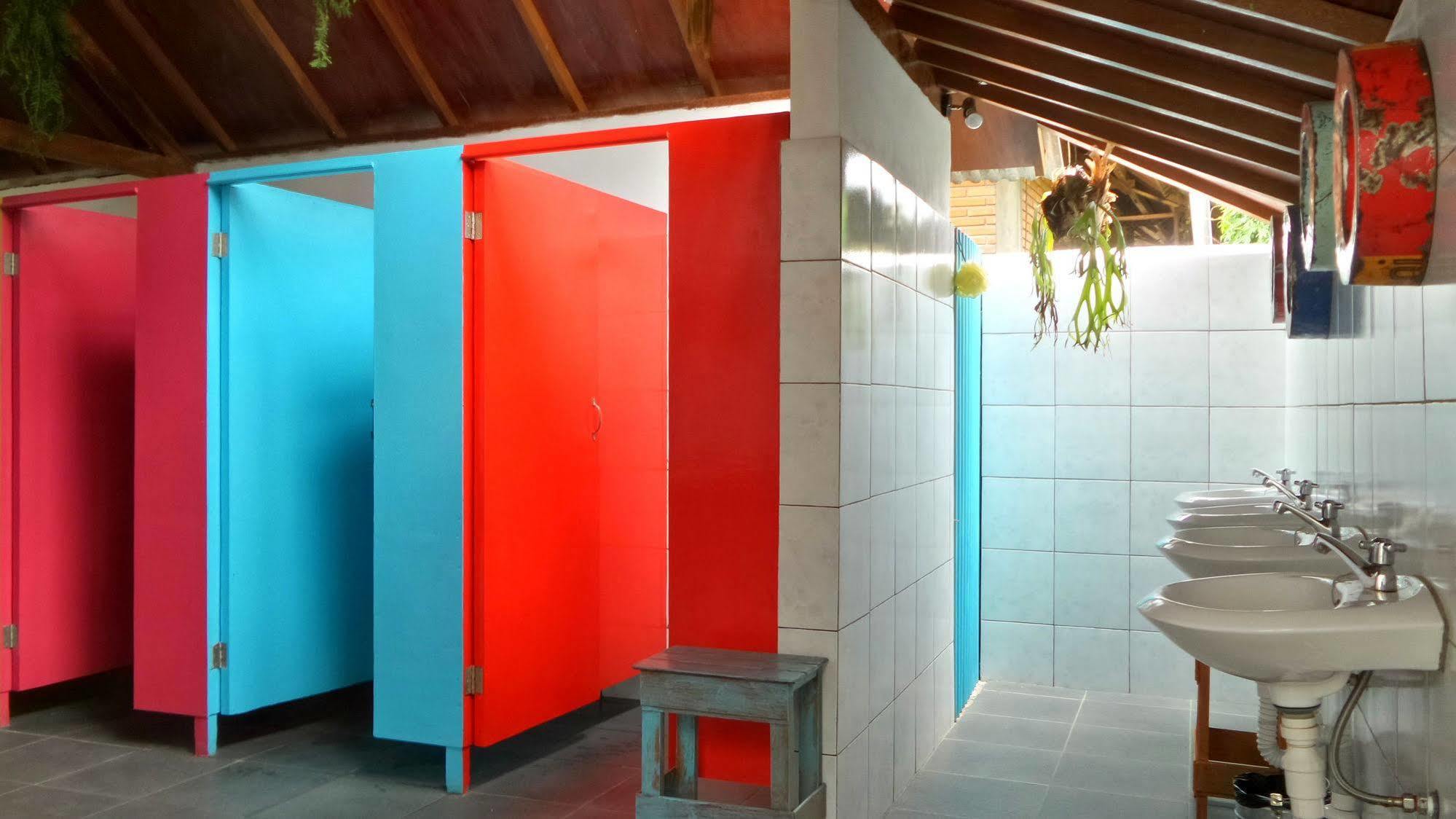 Friendly House Bali Hostel Ubud  Exterior photo