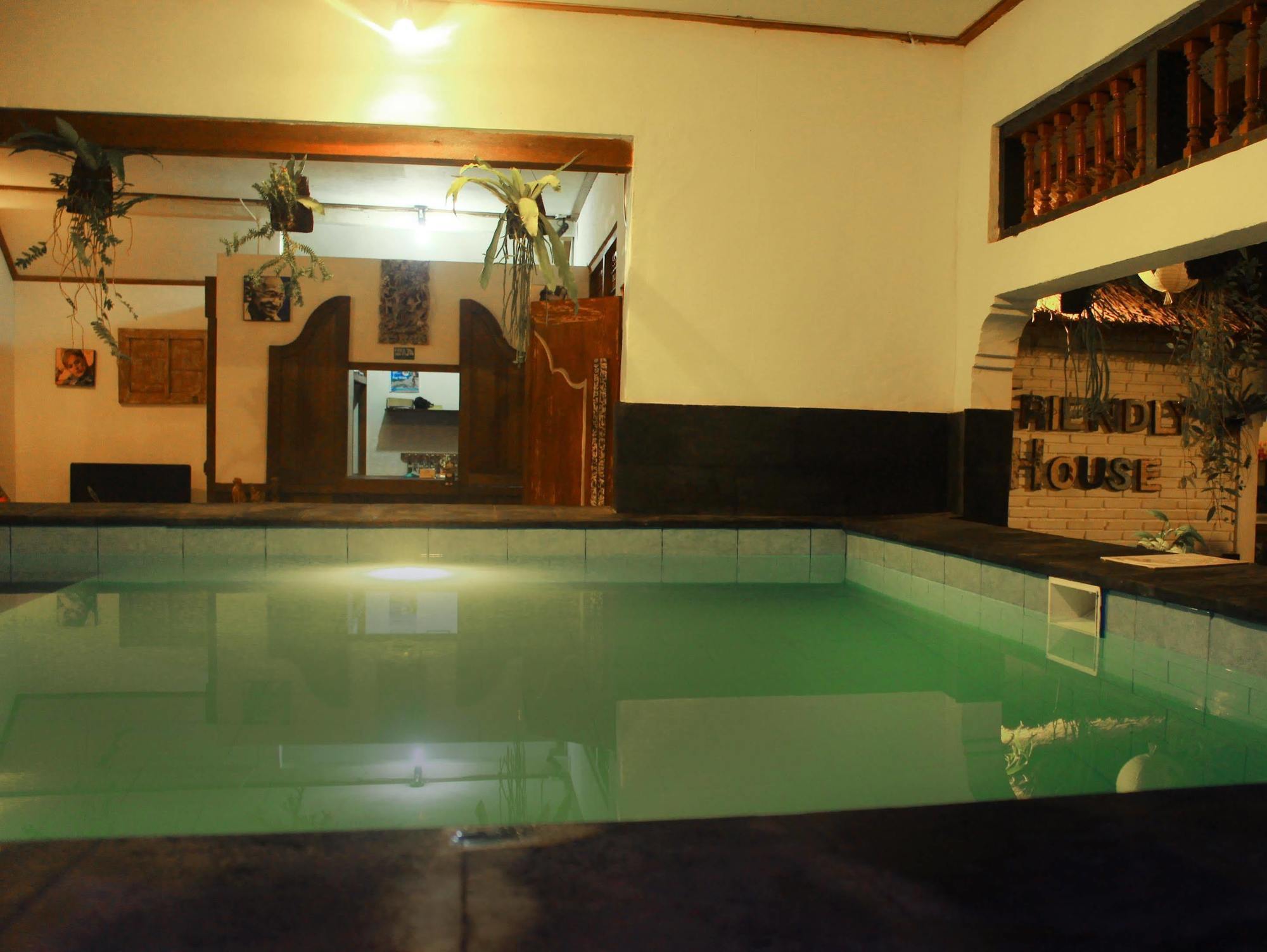 Friendly House Bali Hostel Ubud  Exterior photo